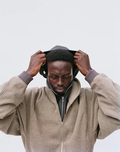 DV0137-A-Melange Brown_lifestyle_03