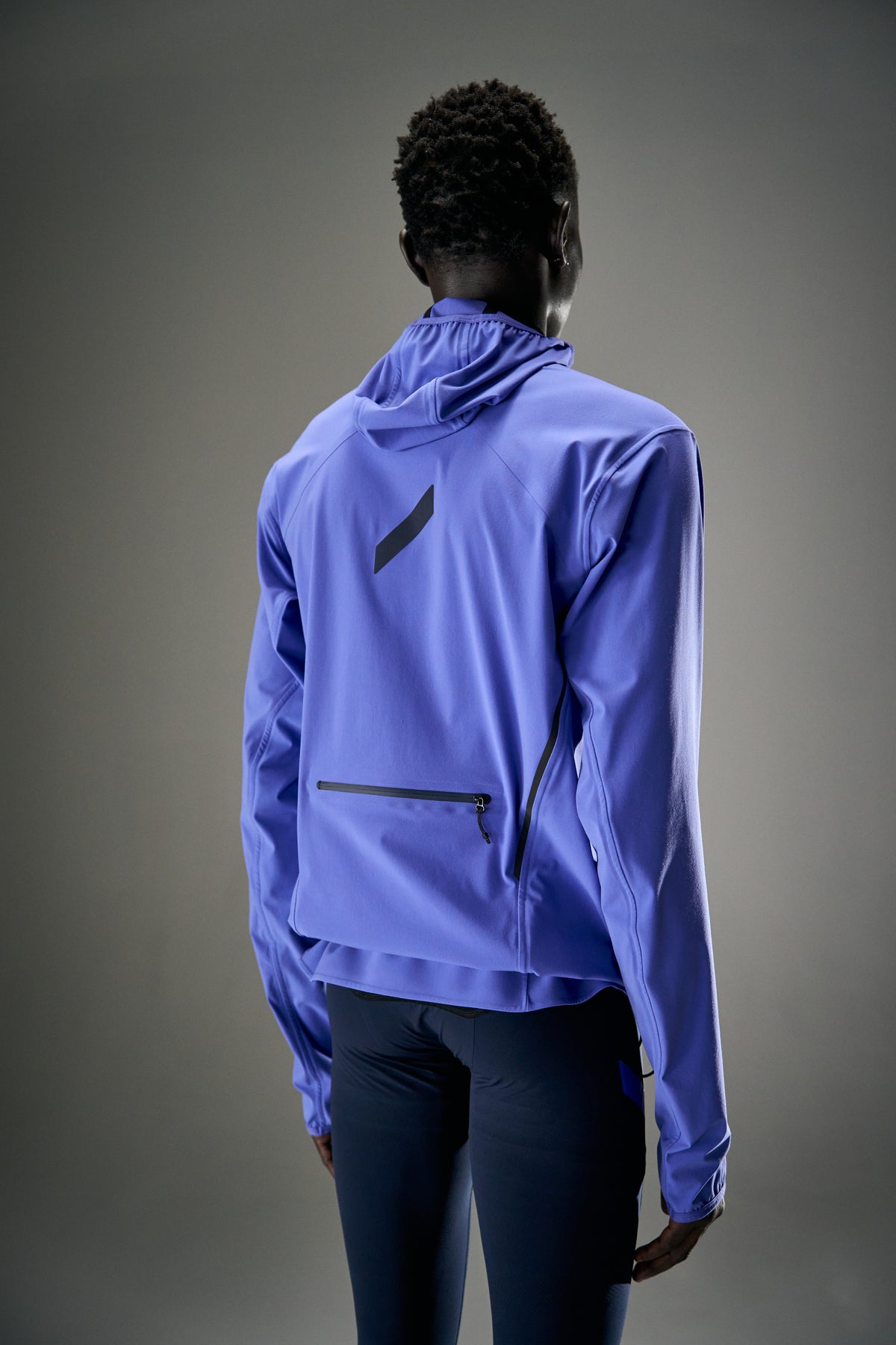 SJ6M-BLU_lifestyle_04