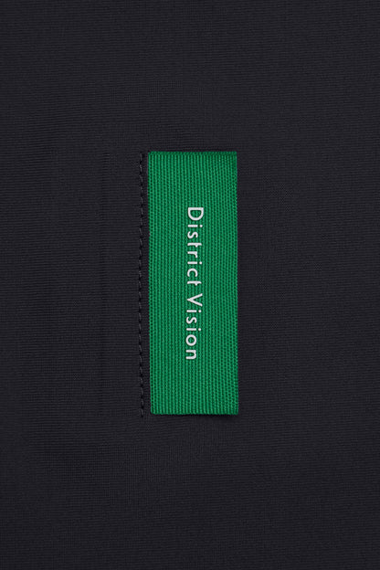 DV0102-A-Black_lifestyle_04