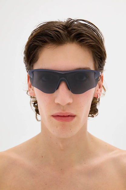 DVG003-Slate_D+ Onyx Mirror_lifestyle_04