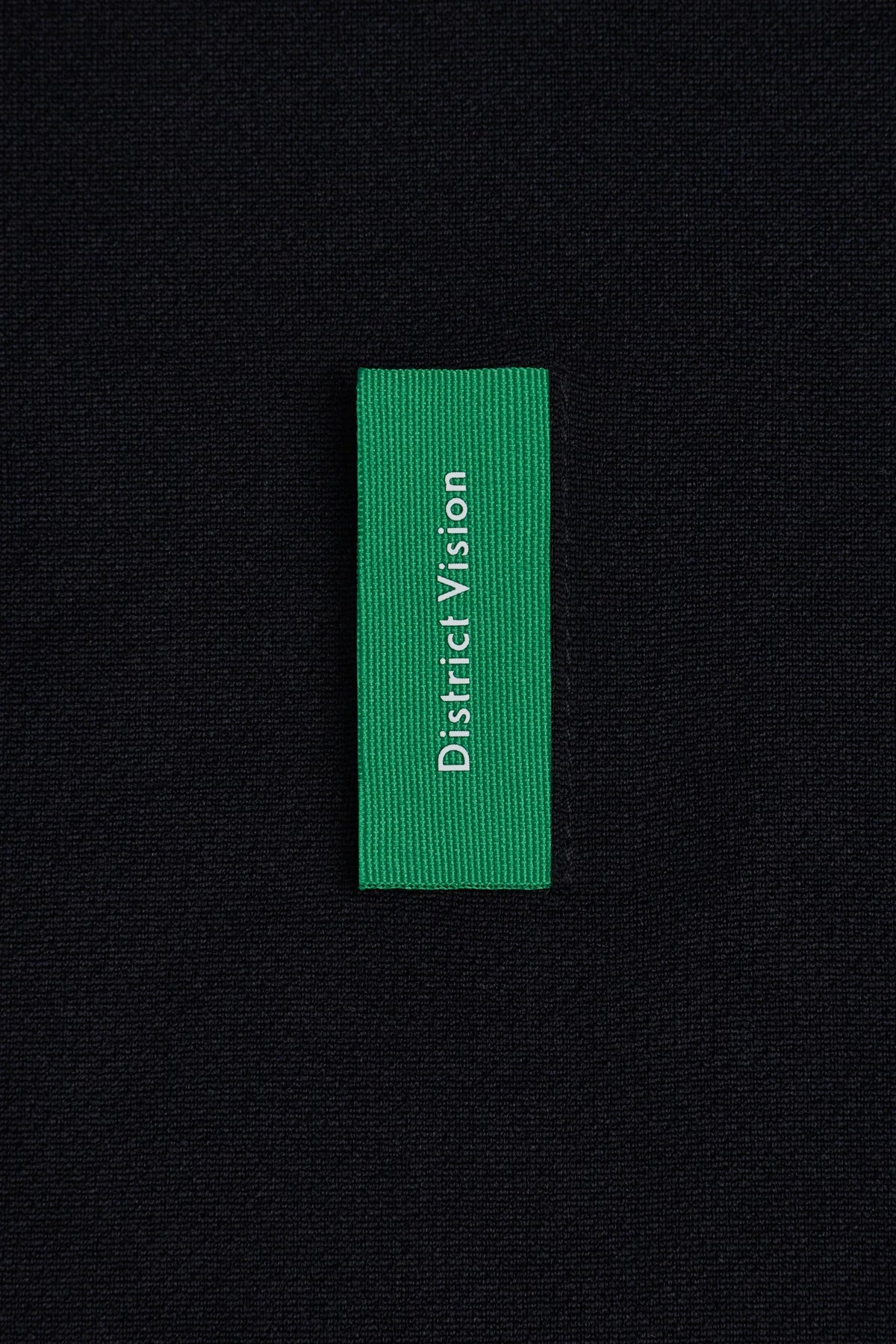 DV0101-A-Black_lifestyle_05