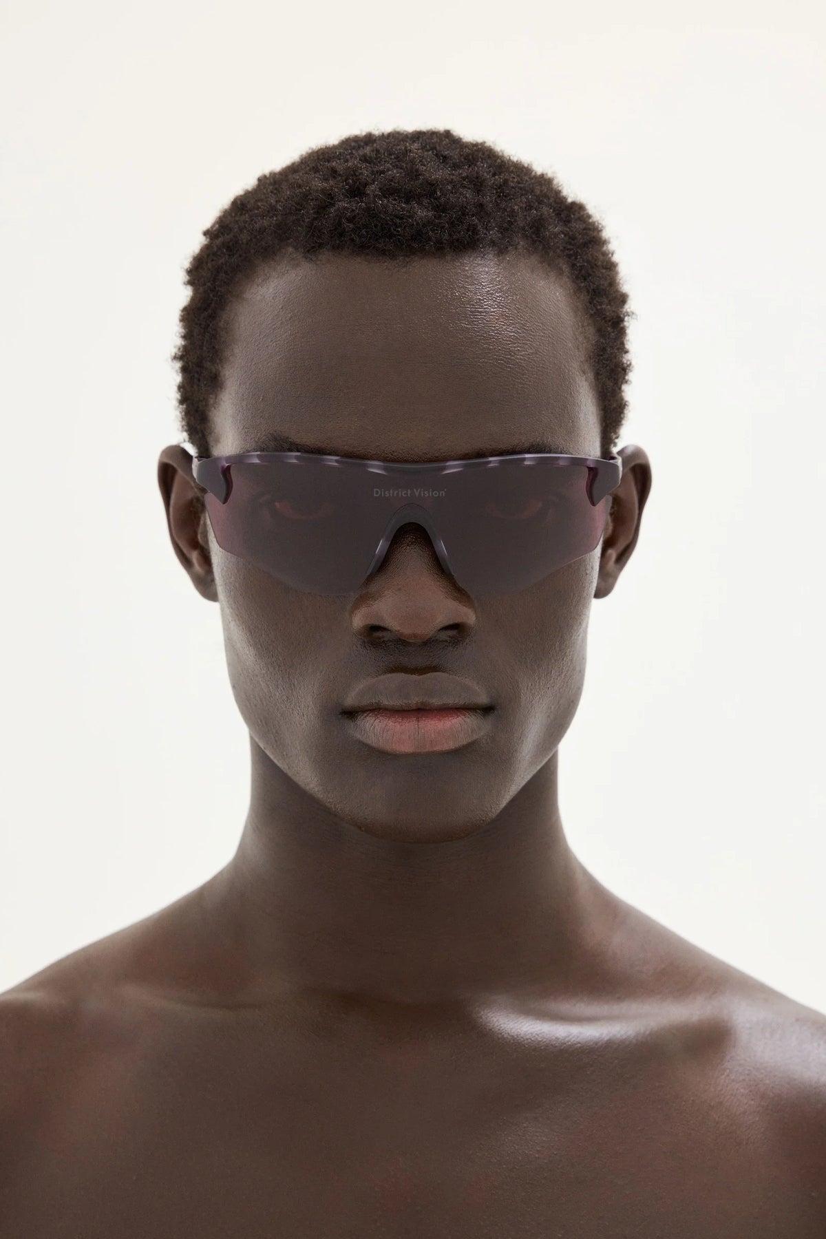 DVG003-Nightshade Tortoise_D+ Black Rose_lifestyle_05
