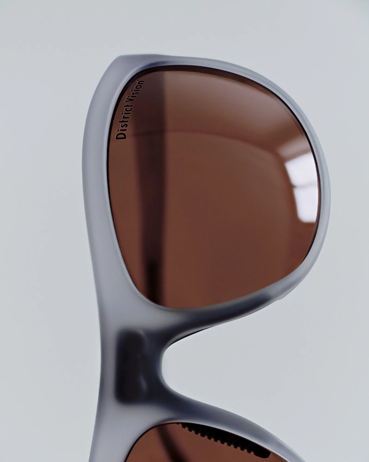 DVG004-Slate_D+ Earth Vision_lifestyle_05