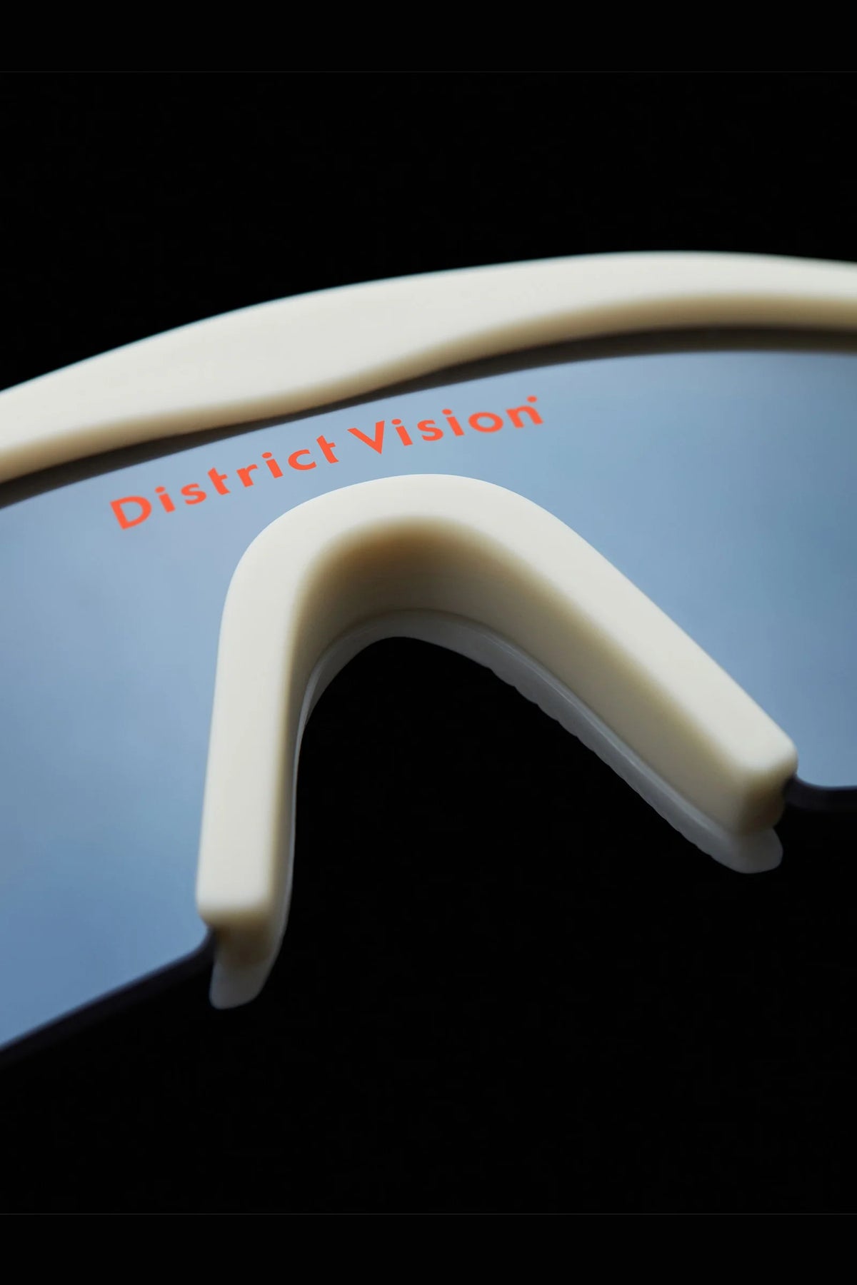 DVG005-Limestone_D+ Onyx Mirror_lifestyle_06