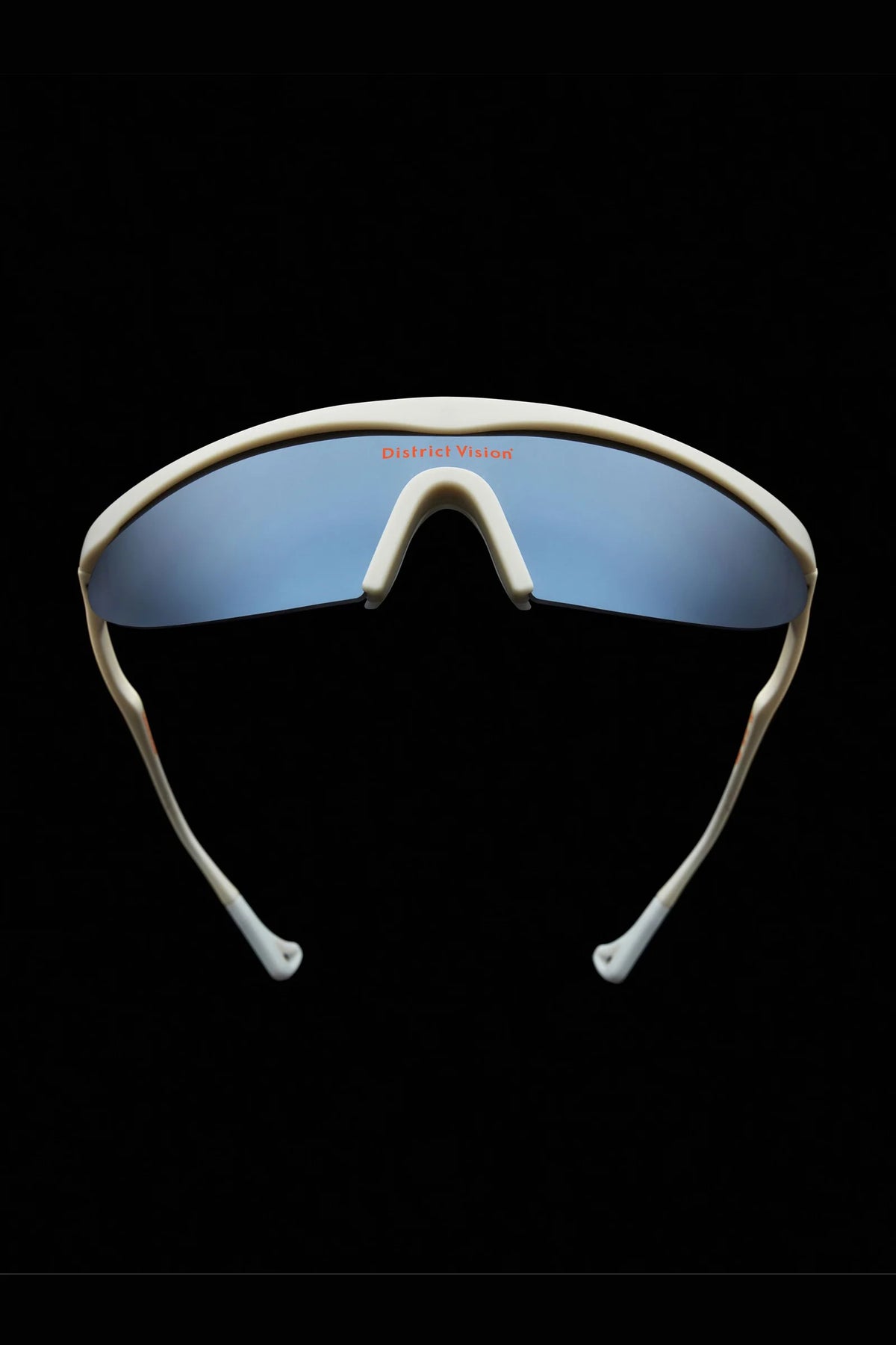 DVG005-Limestone_D+ Onyx Mirror_lifestyle_07