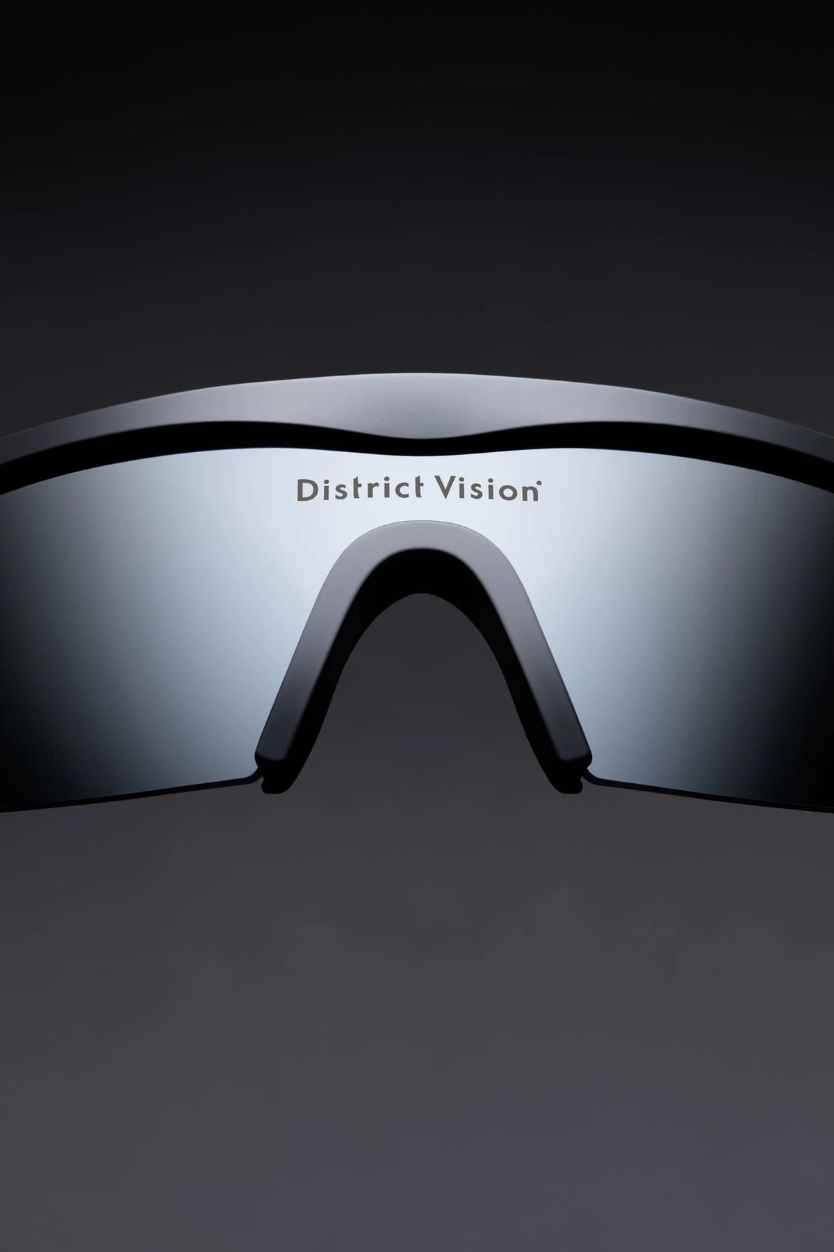 DVG005-Black_D+ Onyx Mirror_lifestyle_08